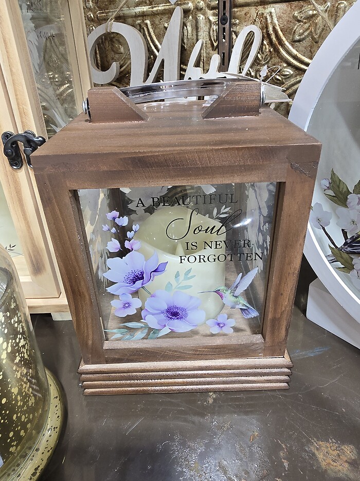 Hummingbird lantern