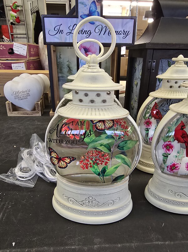 Butterfly globe