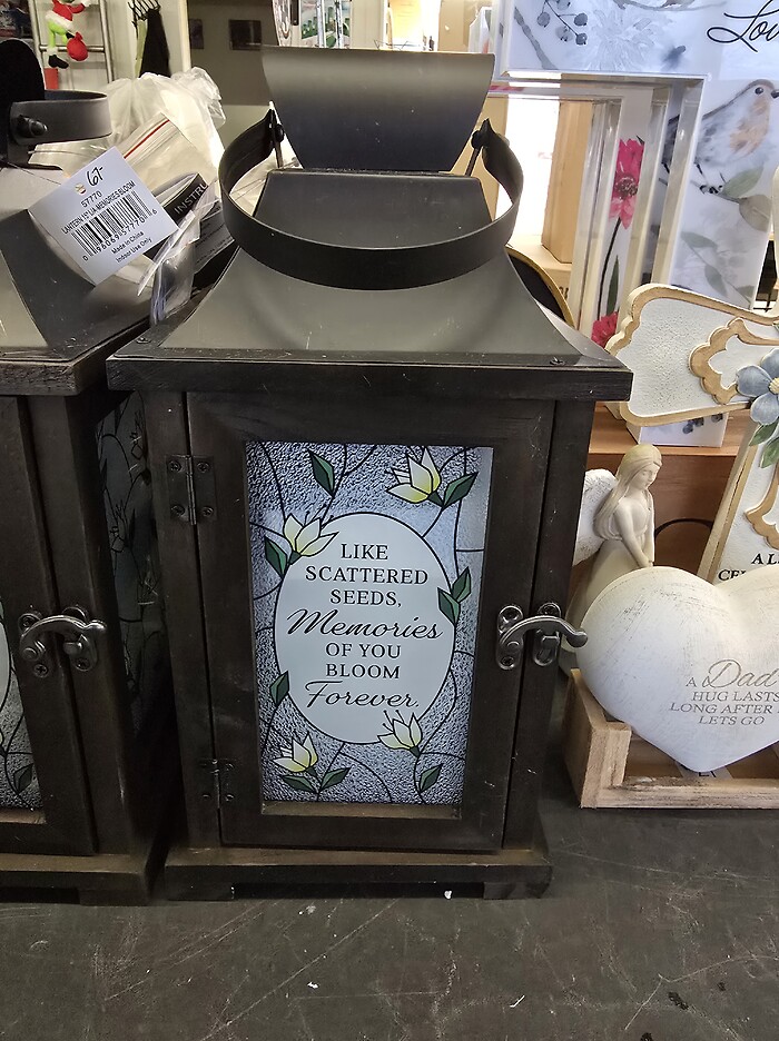 Memories bloom lantern