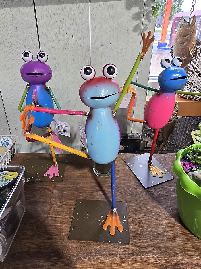 Yoga frog 3