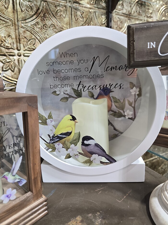 Round candle lantern